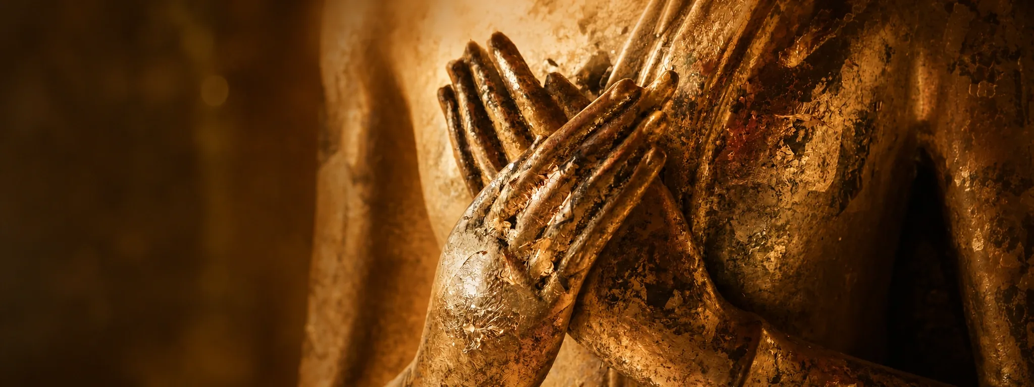 Tantra Yoga in Freiburg – Buddha-Hände in Anjali Mudra, Präsenz und Hingabe